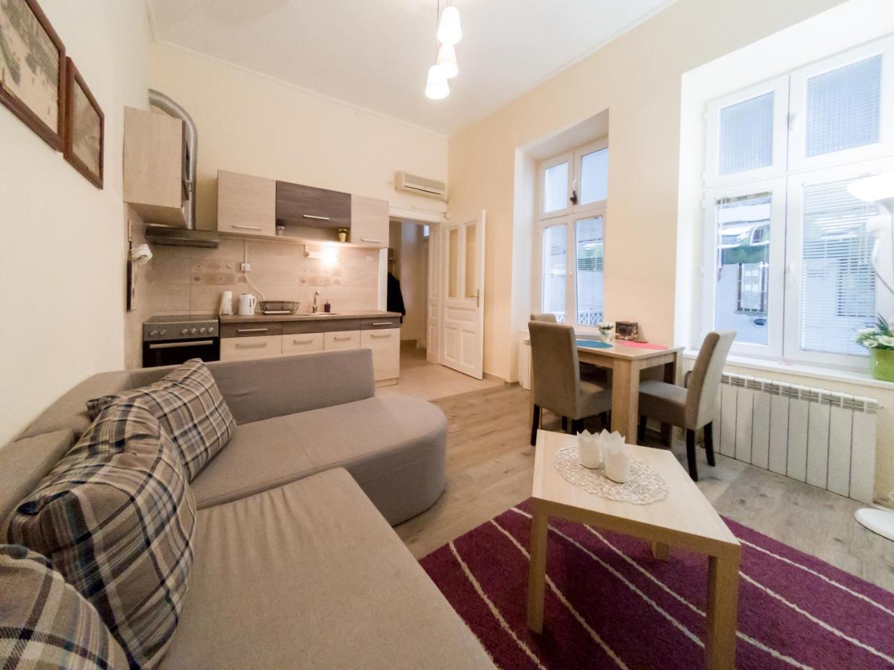 Apartment Ema Βελιγράδι Εξωτερικό φωτογραφία
