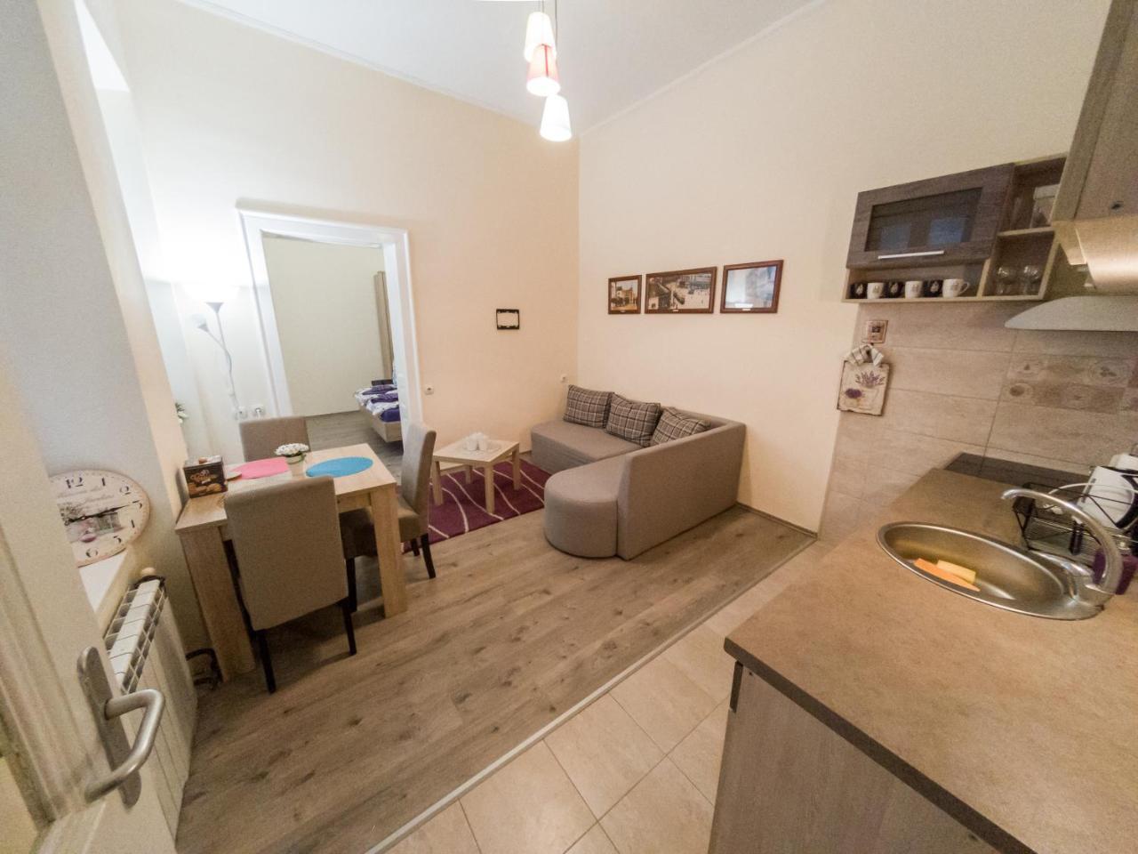 Apartment Ema Βελιγράδι Εξωτερικό φωτογραφία